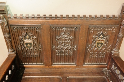 Bench  style Gothic - style en Oak wood, Belgium 19th century