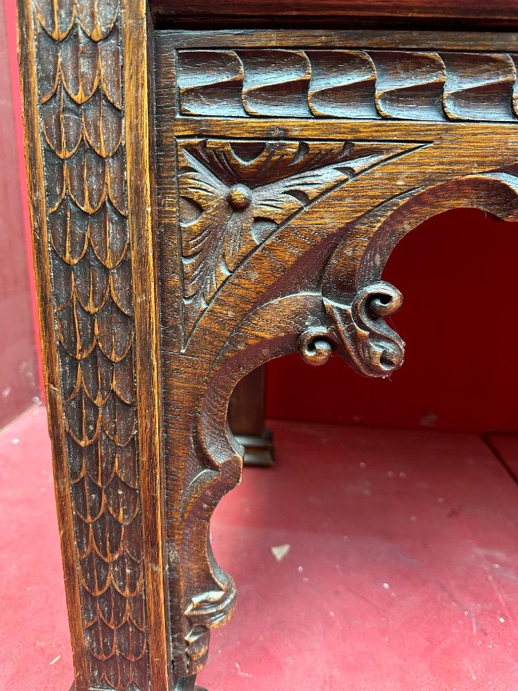 1 Gothic - Style Bench