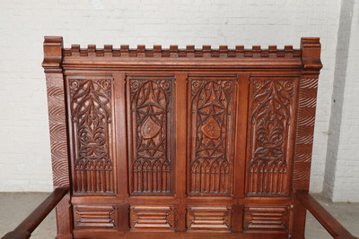 Bench  style Gothic - Style en Oak wood, France 19 th century