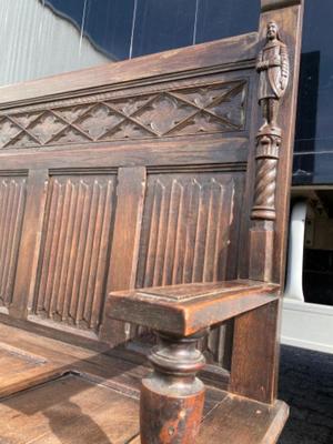 Bench  style Gothic - style en Oak wood, Belgium  19 th century
