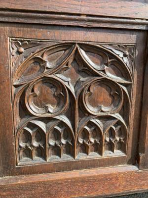 Bench  style Gothic - style en Oak wood, Belgium  19 th century