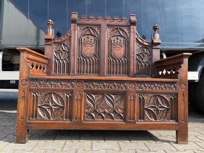 Bench  style Gothic - style en Oak wood, Belgium  19 th century