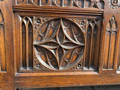 Bench  style Gothic - style en Oak wood, Belgium  19 th century