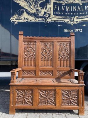 Bench  style Gothic - style en Oak wood, Belgium  19 th century