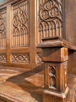 Bench  style Gothic - style en Oak wood, Belgium  19 th century