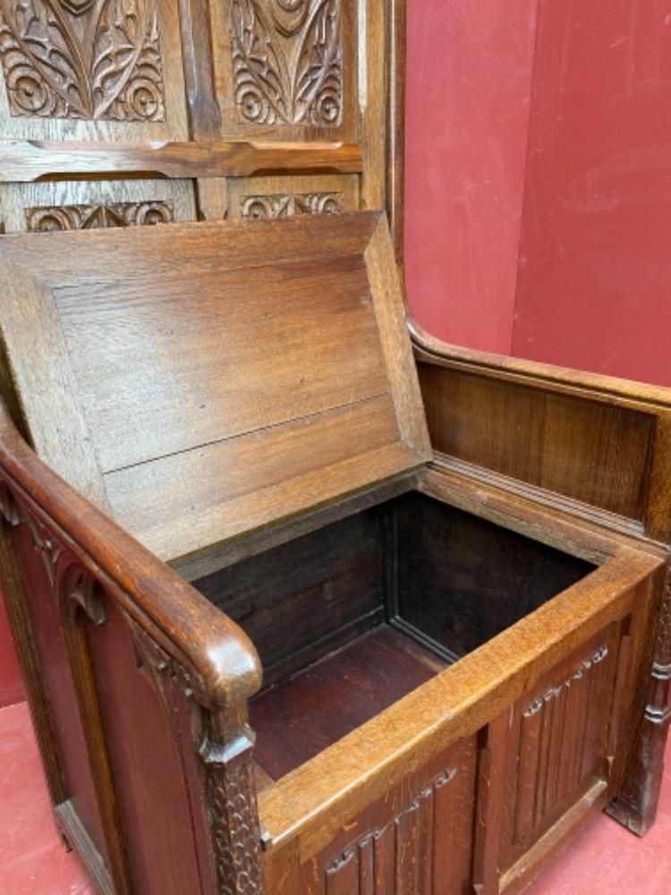 1 Gothic - style Bishop Chair Height Seat: 50 Cm.