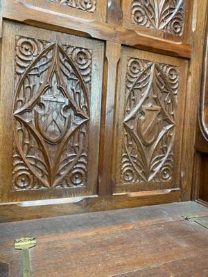 Bishop Chair Height Seat: 50 Cm. style Gothic - style en Solid Oak, Belgium 19 th century ( Anno 1890 )