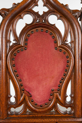 Bishop Seat style Gothic - Style en Oak Wood , Belgium  19 th century ( Anno 1875 )