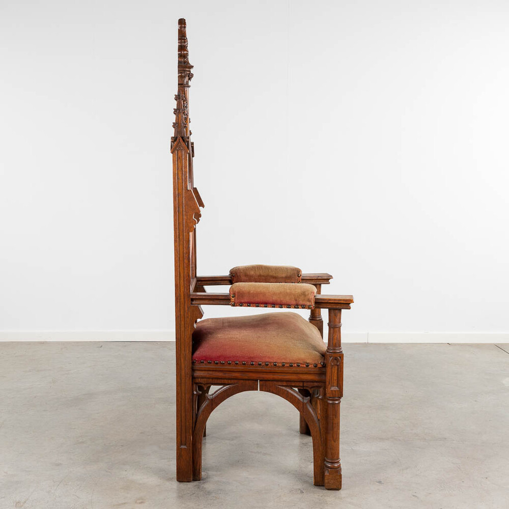 1 Gothic - Style Bishop Seat