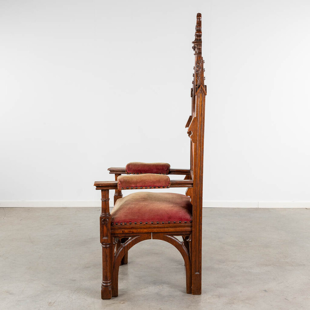 1 Gothic - Style Bishop Seat