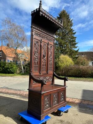 Bishop Seat style Gothic - Style en Oak wood, France 19 th century