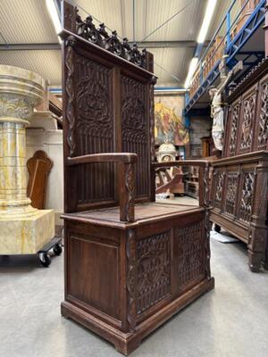 Bishop Seat style Gothic - Style en Oak wood, France 19 th century