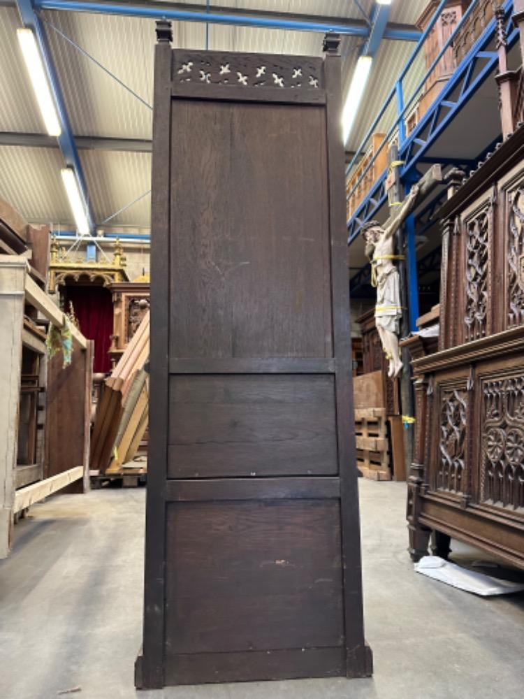 1 Gothic - Style Bishop Seat.