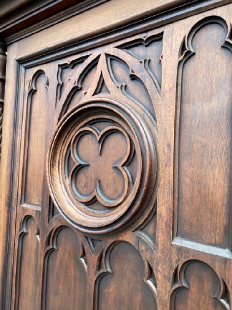 1 Gothic - Style Bishop Seat