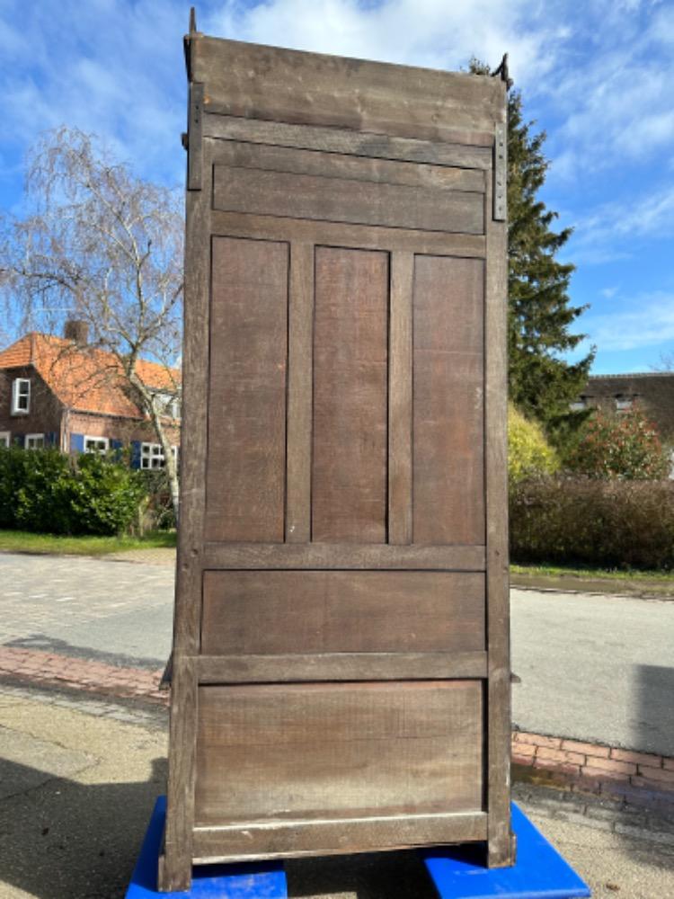 1 Gothic - Style Bishop Seat