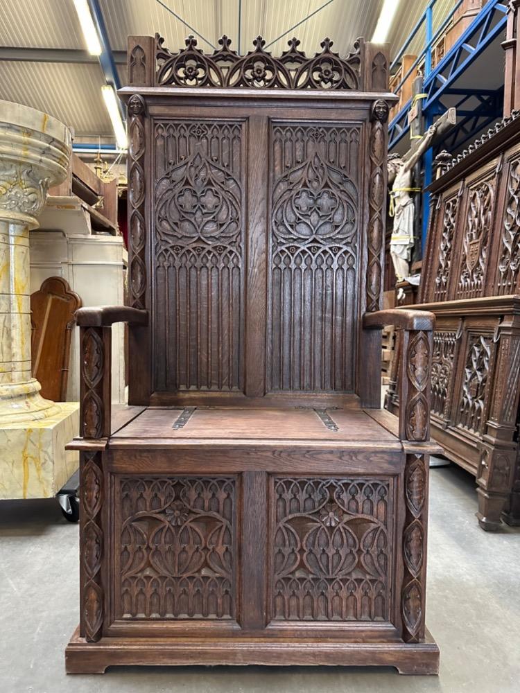 1 Gothic - Style Bishop Seat