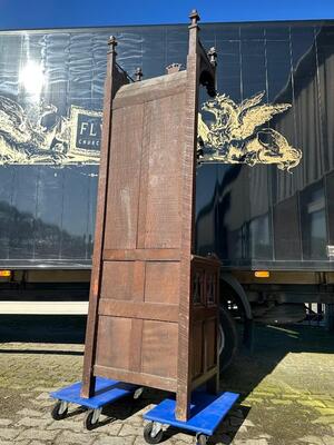 1 Gothic - Style Bishop Seat