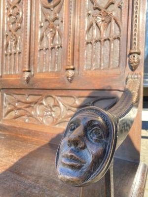 Bishop Seat style Gothic - style en Oak wood, Belgium  19 th century
