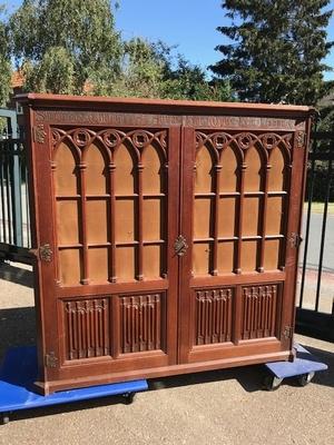 Bookcase  style Gothic - style en Oak wood, Dutch 19th century ( anno 1875 )