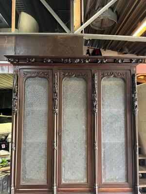 Cabinet  style Gothic - Style en Wood / Glass, France 19 th century