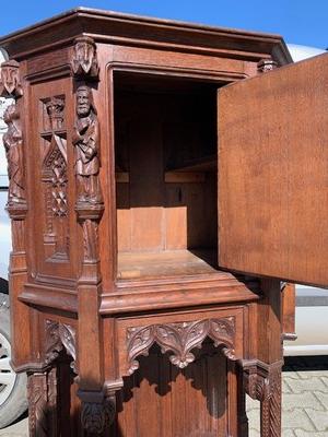 Cabinet style Gothic - Style en Oak wood, Belgium 19th century