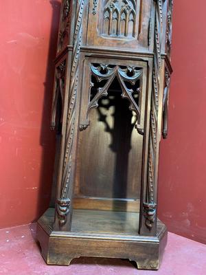 Cabinet style Gothic - style en Walnut wood , France 20 th century ( Anno 1910 )