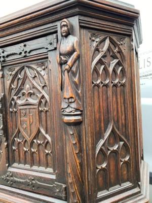 Cabinet  style Gothic - style en Wood , France 19 th century