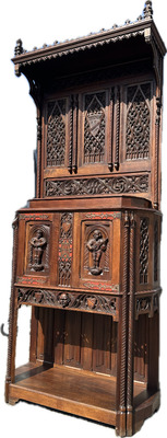 Cabinet  style Gothic - Style en Walnut wood , France 19 th century ( Anno 1885 )