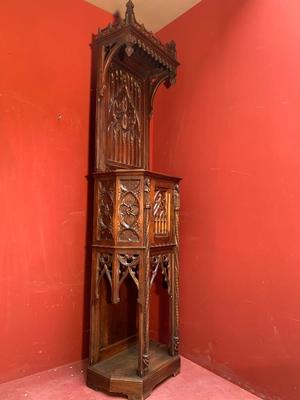 Cabinet style Gothic - style en Walnut wood , France 20 th century ( Anno 1910 )