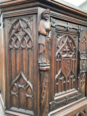 Cabinet  style Gothic - style en Wood , France 19 th century