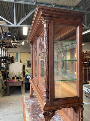 Cabinet  style Gothic - Style en Oak Wood / Marble / Glass, France 19 th century