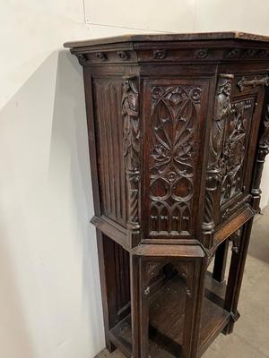 Cabinet  style Gothic - style en Oak wood, France 19 th century