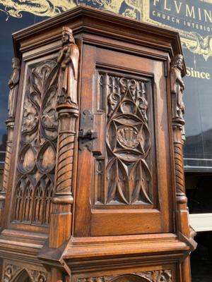 Cabinet  style Gothic - style en Wood , Belgium  19 th century