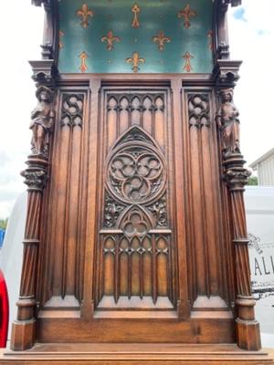 Cabinet  style Gothic - Style en Walnut wood , Paris France 19 th century