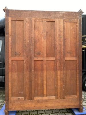 Cabinet / Bookcase  style Gothic - Style en Oak wood, France 19 th century