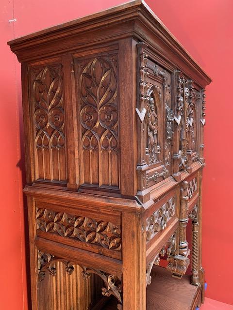 1 Gothic - style Cabinet With Imaginations Of St. Michael & The 4 Evangelists