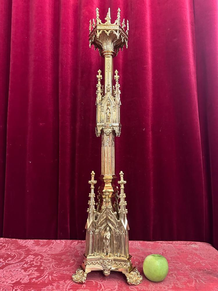1 Gothic - style Candle Holder Measures Without Pin