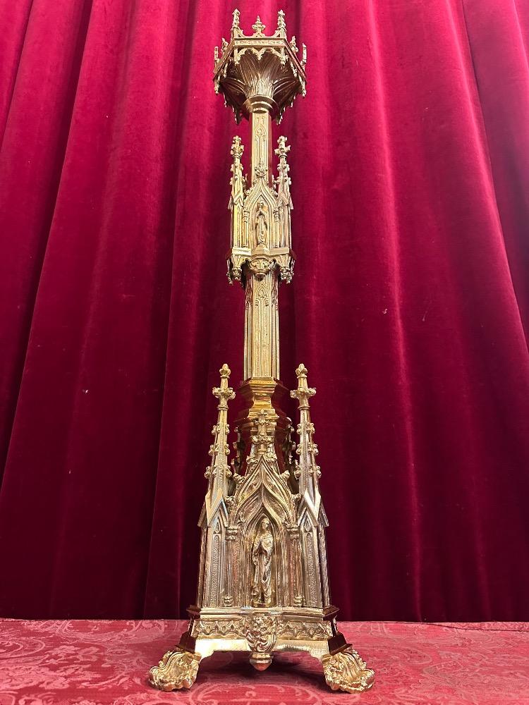 1 Gothic - style Candle Holder Measures Without Pin