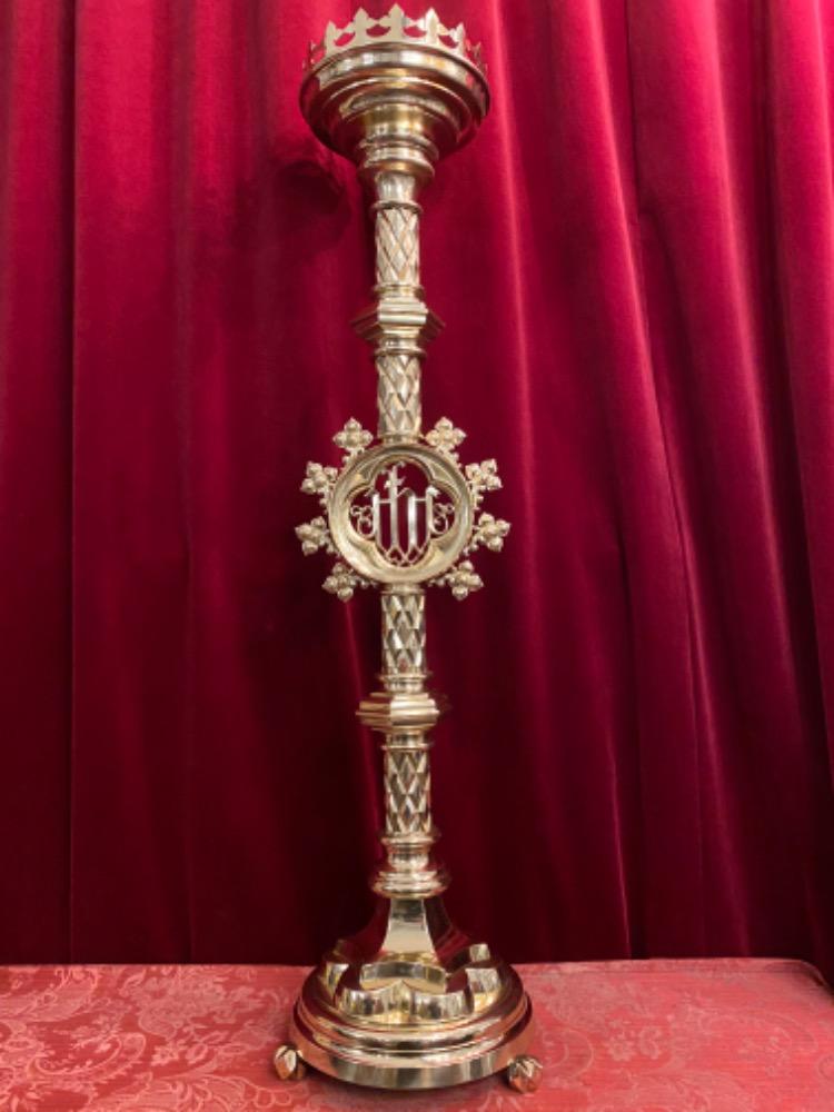 1 Gothic - style Candle Holder Measures Without Pin