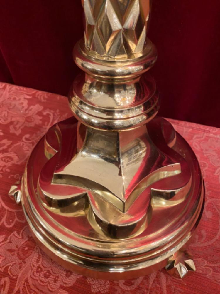 1 Gothic - style Candle Holder Measures Without Pin