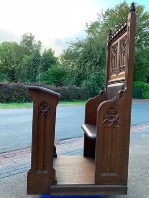 Cathedra style Gothic - style en Oak wood, Belgium 19th century ( anno 1890 )