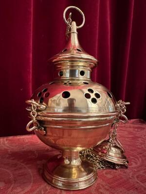 Censer  style Gothic - Style en Brass Polished and Varnished, Belgium  19 th century ( Anno 1885 )