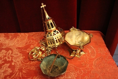 Censer style Gothic - style en Bronze / Polished and Varnished, Belgium 19th century