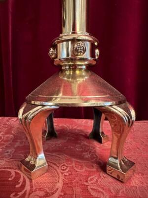 Censer-Stand  Complete With Censer And Boat. style Gothic - Style en Brass / Bronze / Polished and Varnished, Belgium  19 th century ( Anno 1885 )