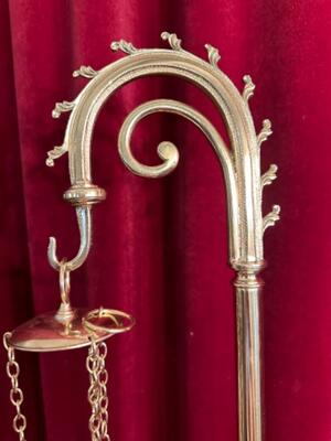 Censer-Stand  Complete With Censer And Boat. style Gothic - Style en Brass / Bronze / Polished and Varnished, Belgium  19 th century ( Anno 1885 )