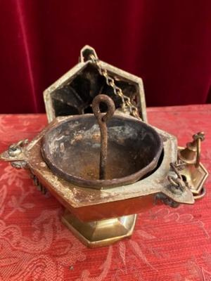 Censer With Matching Boat style Gothic - Style en Bronze , Belgium 19 th century ( Anno 1890 )