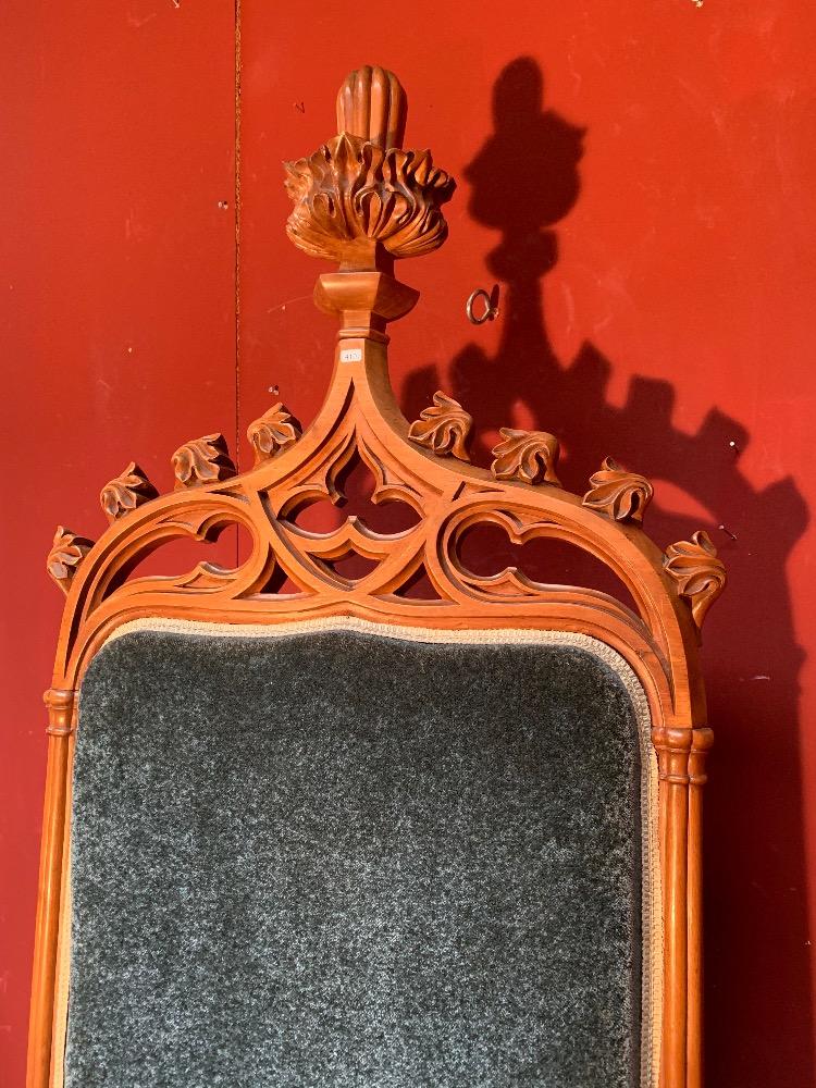 1 Gothic - Style Chair