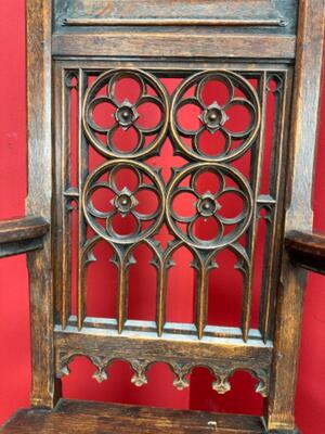 Chair style Gothic - Style en Oak wood, France 19 th century ( Anno 1885 )