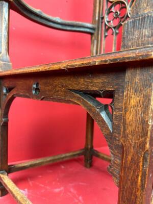 Chair style Gothic - Style en Oak wood, France 19 th century ( Anno 1885 )