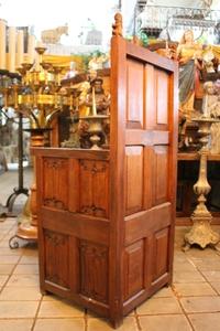 Chair  style Gothic - Style en Oak wood, Belgium 19th century